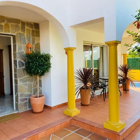 Guadalmina Bonita Con Piscina Playa 800m Villa