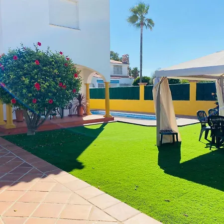 Guadalmina Bonita Con Piscina Playa 800m Villa